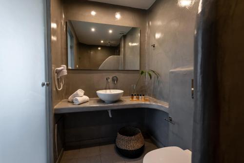 Kalisperis Hotel - image 3