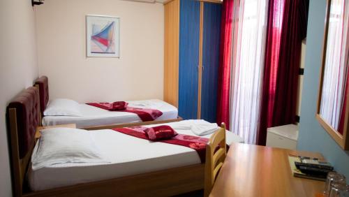 Alvero Hotel - image 8