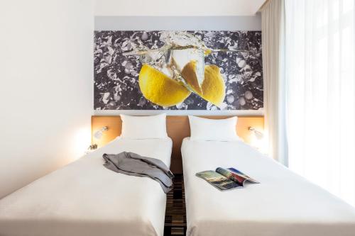 Ibis Styles Napoli Garibaldi - image 9