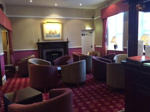 Hardwicke Hall Manor Hotel - image 2