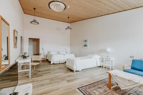 Narfastadir Guesthouse in Laugara