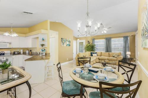 South Florida Paradise with Heated Pool & Fenced in yard - Villa Chesapeake - Roelens Vacations - image 8