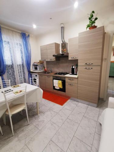 Apartment with one bedroom in Roma with terrace and WiFi - main image