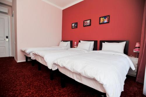 Piazza Four Colours Room Type - Standard Triple Room