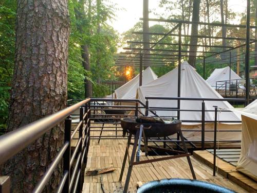 Glamping Rio Valle de Bravo in Valle de Bravo, Mexico