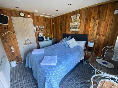 Pinecones Cosy B&B 5