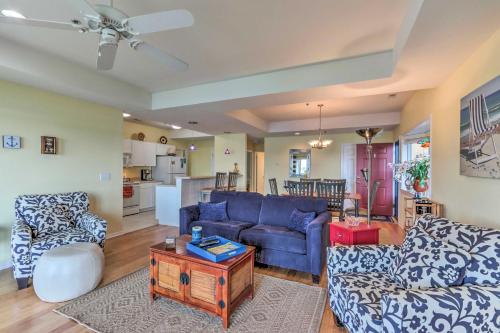 Magnificent Lake-View Condo with Pool Access! - image 7