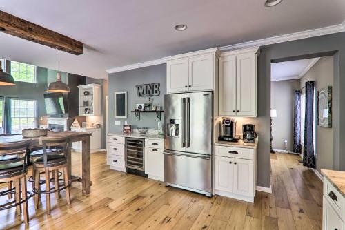 Large Family Home Near Pocono Lake with Private Deck