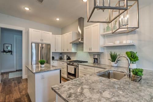 Chic Inlet Beach Getaway with Porch and Game Room - image 3