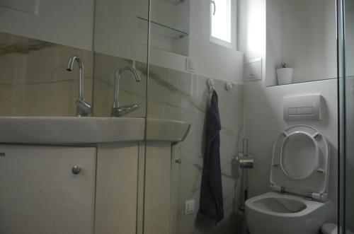Brand New Luxury Apartment