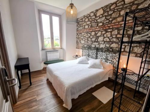 Deluxe Double or Twin Room with Mountain View