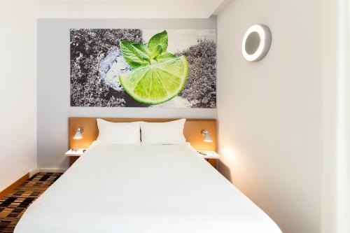 Ibis Styles Napoli Garibaldi - image 14