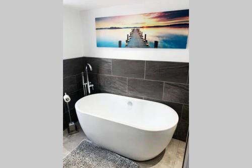 Badezimmer, Hexham Town Centre, Market Place View in Hexham