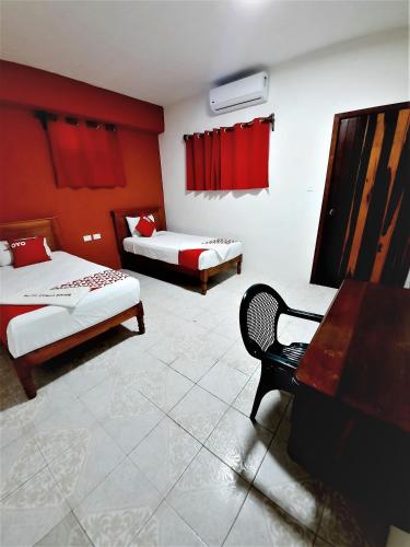 1 double bed, 1 twin bed
