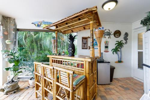 Villa La Bella Vita with Heated Pool at Waterfront Oasis! - Roelens Vacations - image 5