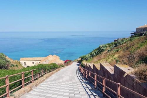 House by the sea, Gonnesa (foto 8)