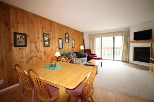 Pet Friendly Waterville Valley Condo for the family! in Уотервилл Вэлли (Нью-Гэмпшир)