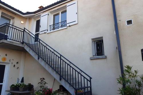 Le Zen Scandi - Superbe appartement 4 personnes en hypercentre - Parking privé (Le Zen Scandi - Superbe appartement 4 personnes en hypercentre - Parking prive) in 羅氏沙萊