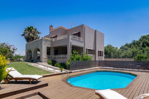 Iris Villa, Prinés