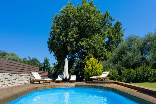Iris Villa, Prinés (foto 2)