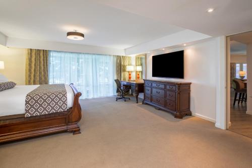 Wyndham Houston near NRG Park/Medical Center near โรดิโอฮูสตัน หรือ ฮูสตันไลฟ์สต็อกโชว์แอนด์โรดิโอ