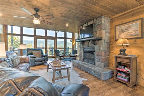 A Grand View - Private Smoky Mtn Family Retreat! - image 4
