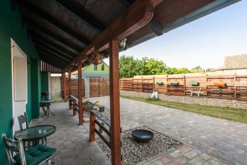 Seosko Domaćinstvo Pustolov - Apartment - Stari Banovci