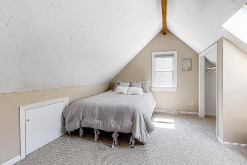 Hillside Dream - image 8