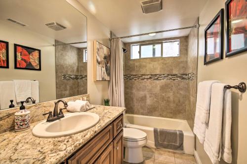 Sunny SoCal Hideaway Less Than 2 Miles to Pacific Beach! - image 24