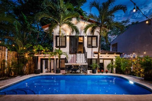 Swimmingpool, Hotel Gardenia Tamarindo in Tamarindo
