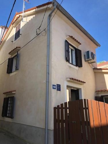 Apartments by the sea Susak Losinj - 17302