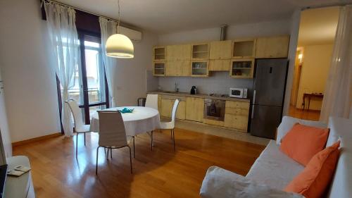 Marconi Rooms – Porta Leoni 5