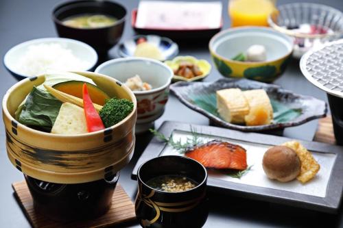 Ryokan Asukasou at the entrancne of Nara park