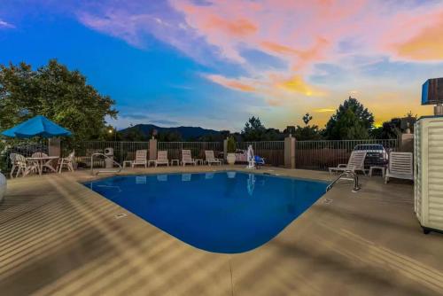 Quality Inn Johnson City - image 12