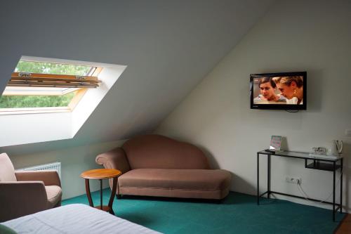 Hotel Prins van Oranje - image 8