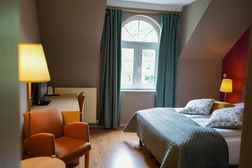 Hotel Prins van Oranje - image 11