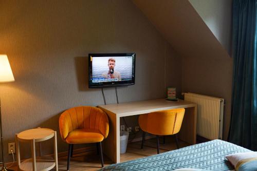 Hotel Prins van Oranje - image 14