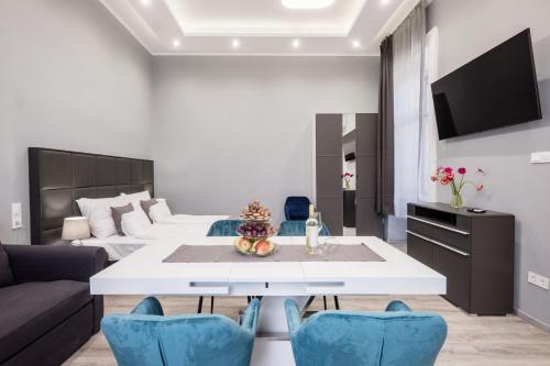 Prime star Deak ter Modern Luxury Apartments Budapest - main image