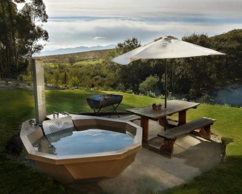 Exterior view of Treyntjes Rivier Cottages