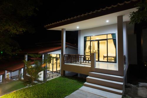 Villa with Garden View room in Sun Moon Star Resort Koh Phangan