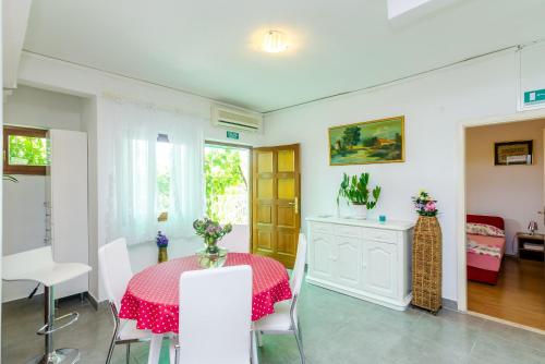 Apartment Ines - image 3