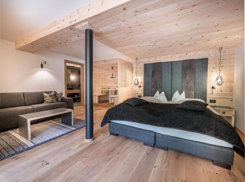 307928353 Hotel Cristallo - Wellness Mountain Living