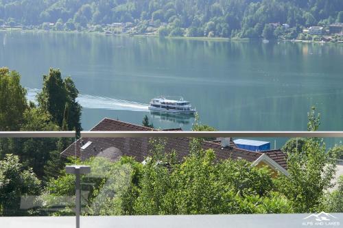  Luxury Lakeview Apartment 19 I Gerlitzen-Ossiachersee I Alpe Maritima in Annenheim