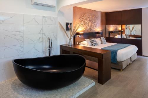 Hotel Le Ruesco - 화장실
