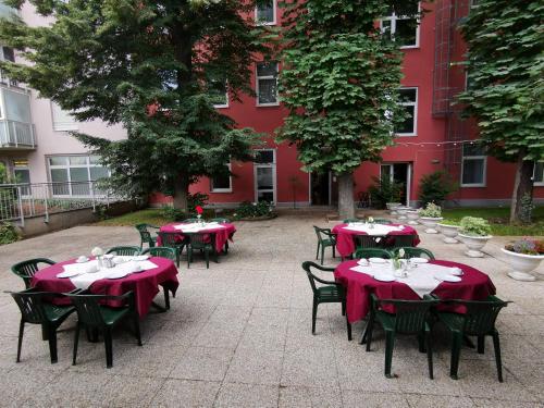 Garten- und Kunsthotel Gabriel City - image 8