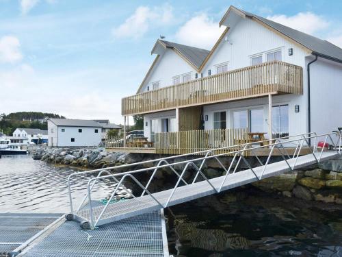 Holiday home Dyrvik II - image 10