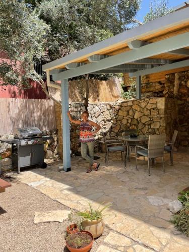 המקום של נטע in Mitzpe Hila