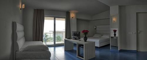 Junior Suite with Balcony