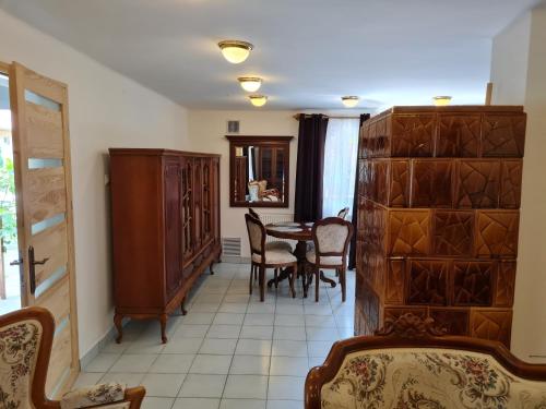 Facilities, Krisztina Apartman 1- Szigethalom in Szekesfehervar City Center