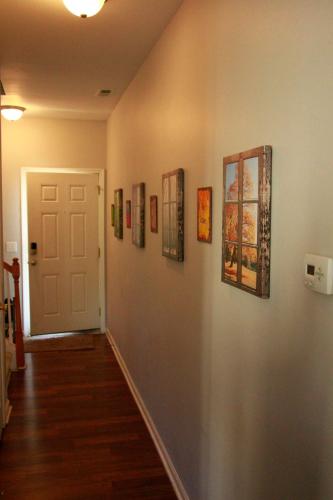 minutes from downtown 3br stylishhome-free parking